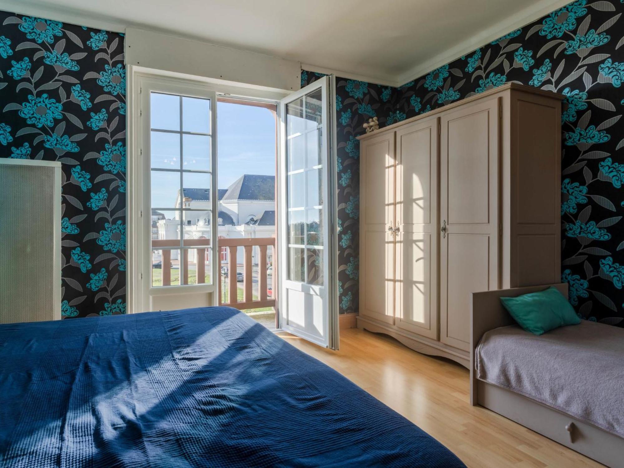 Apartment Le Normandie Home By Interhome Cabourg Exterior photo